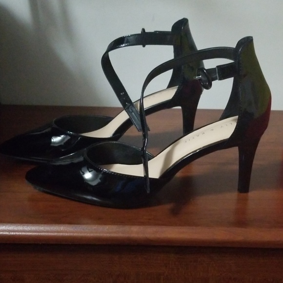 Shoes - Picture 3 of 3